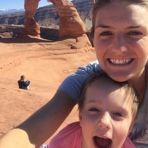 Meet your Posher, Hillary